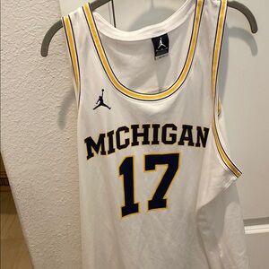 Jordan Michigan Wolverines Basketball Jersey Size XL- White and Yellow